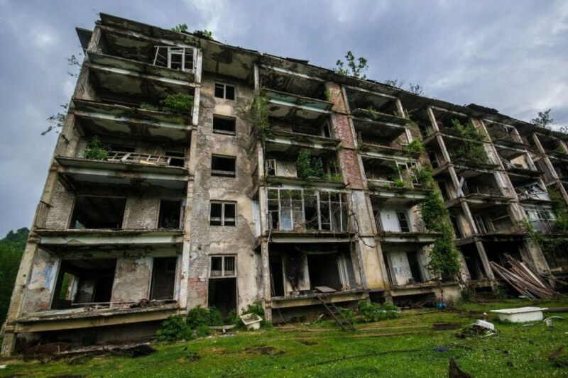 Дух апокалипсиса. Часть 2: Заброшенные города Абхазии